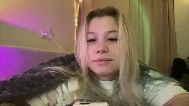 Lulu Di online show from March 20, 2026, 9:41 pm