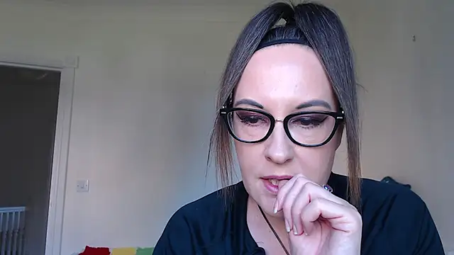 PsychicDominatrix online show from March 26, 2026, 11:05 am