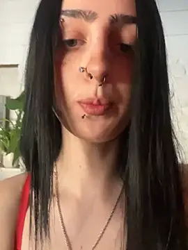 Snapshot of bellaxlauren chatting on July 1, 2026, 4:18 pm bellaxlauren online show from July 1, 2026, 4:18 pm