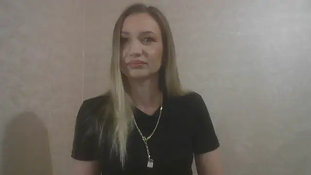 AureliaStar450 online show from February 13, 2026, 9:44 pm