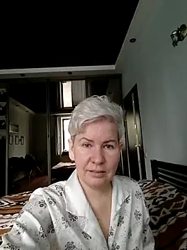 AvaSwan5354 online show from April 18, 2026, 9:13 am