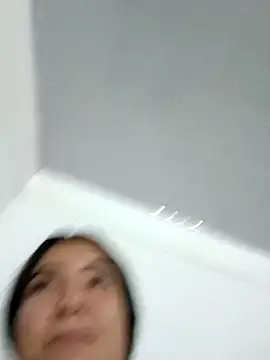 Snapshot of Ailen-cute chatting on February 18, 2026, 6:26 pm Ailen-cute online show from February 18, 2026, 6:26 pm