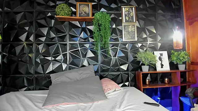 liia marin online show from March 27, 2026, 8:26 am