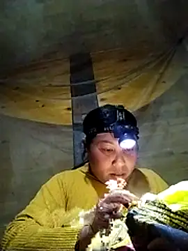 kussecka online show from February 3, 2026, 1:26 am