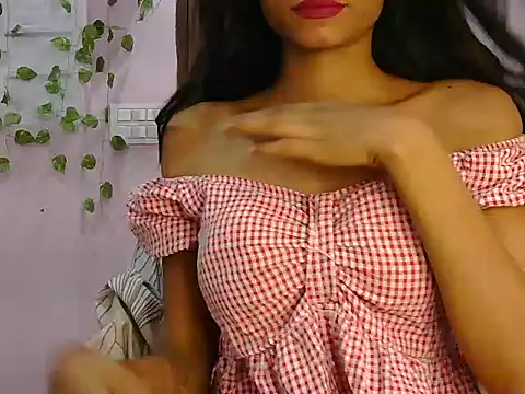 angelpriya  online show from May 6, 2026, 3:06 pm