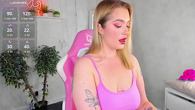Snapshot of Viickie_Nelsson chatting on May 31, 2026, 9:27 am Viickie Nelsson online show from May 31, 2026, 9:27 am
