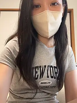 yui  yuichan online show from July 2, 2026, 10:49 pm