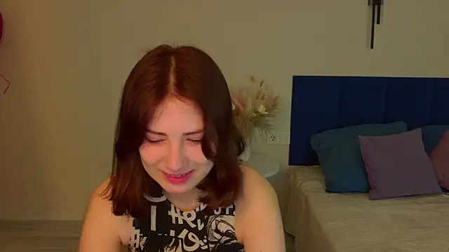 Snapshot of Elis_bb chatting on April 20, 2026, 7:15 pm Elis bb online show from April 20, 2026, 7:15 pm