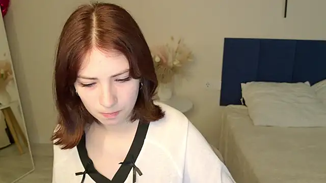 Snapshot of Elis_bb chatting on April 24, 2026, 7:27 pm Elis bb online show from April 24, 2026, 7:27 pm