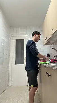 Massimo Fiore online show from February 4, 2026, 10:10 am