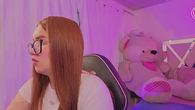 Snapshot of SABRIINA_TAY chatting on February 12, 2026, 11:49 am SABRIINA TAY online show from February 12, 2026, 11:49 am