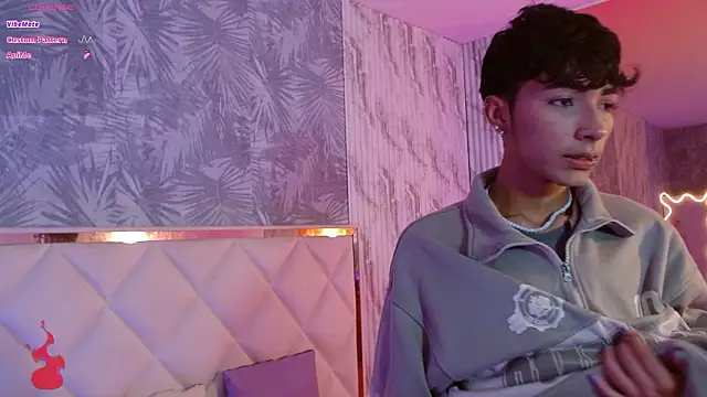 Snapshot of osamu_tay chatting on February 17, 2026, 7:20 pm osamu tay online show from February 17, 2026, 7:20 pm