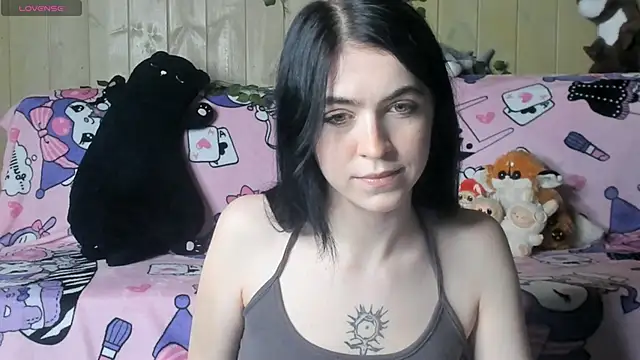 reze daisies online show from March 28, 2026, 7:24 pm