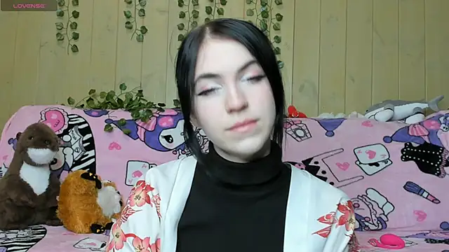 reze daisies online show from April 22, 2026, 6:05 am