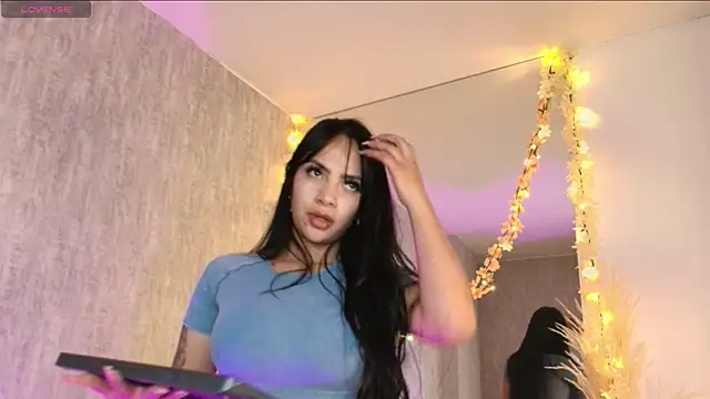 Snapshot of ValerySilva chatting on April 6, 2026, 3:04 am ValerySilva online show from April 6, 2026, 3:04 am