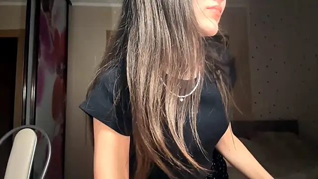 Snapshot of Kiaicatie chatting on February 4, 2026, 5:52 pm Kiaicatie online show from February 4, 2026, 5:52 pm