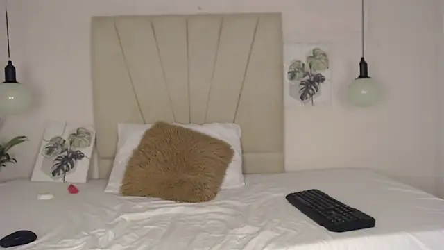 Ashley Ebony   online show from February 24, 2026, 12:36 pm