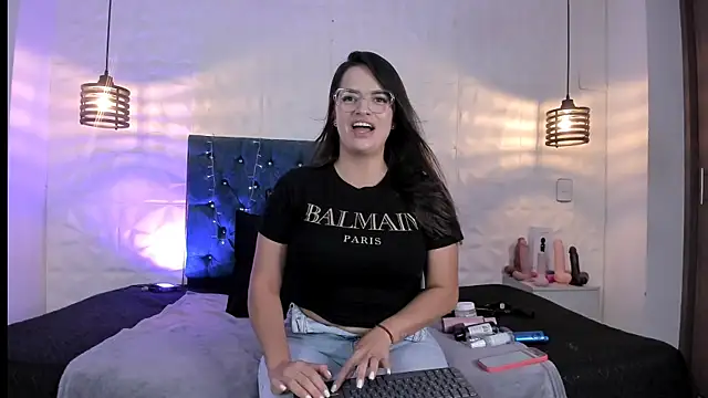 Snapshot of samantha_foxyy chatting on May 18, 2026, 11:16 am samantha foxyy online show from May 18, 2026, 11:16 am