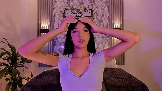 ChloeeMasonn online show from May 9, 2026, 11:04 am