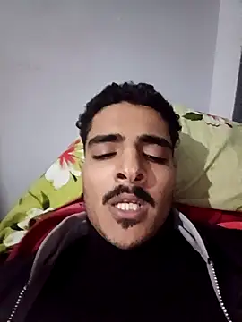 Snapshot of Medo_king1 chatting on February 5, 2026, 1:27 pm Medo king1 online show from February 5, 2026, 1:27 pm