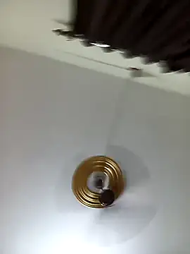 deshilnd online show from April 3, 2026, 11:47 pm