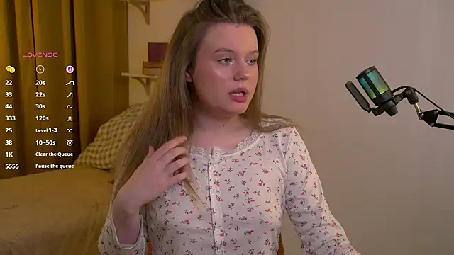 Agatha Gris online show from February 17, 2026, 11:11 pm