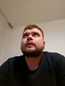 Snapshot of Sladenkij chatting on March 7, 2026, 10:07 pm Sladenkij online show from March 7, 2026, 10:07 pm