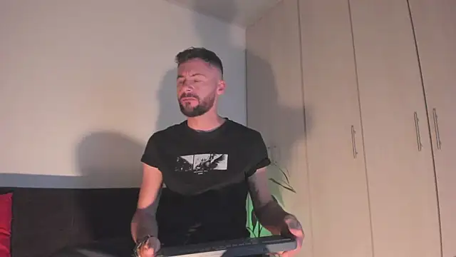 Erickpritz xh online show from April 5, 2026, 1:58 am