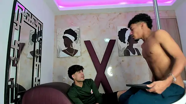 PRETTY COCK1 online show from April 7, 2026, 1:28 am