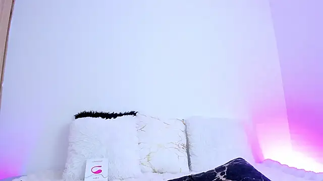 Axel nova online show from February 24, 2026, 1:42 pm