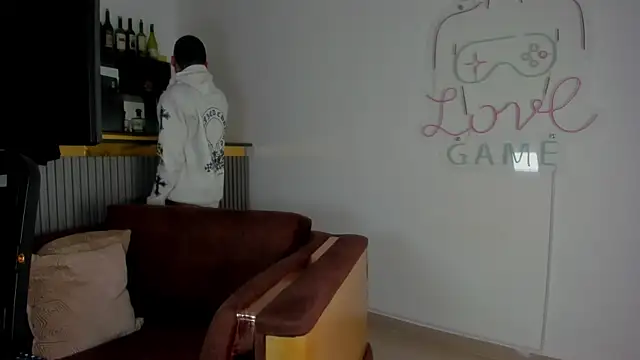 Snapshot of Rpoolrboy chatting on February 10, 2026, 7:34 am Rpoolrboy online show from February 10, 2026, 7:34 am