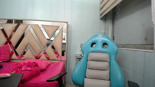 allison max tattoo online show from February 22, 2026, 1:07 am