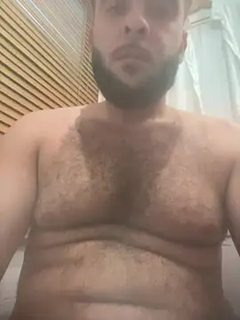 Tumatadorrrx online show from April 15, 2026, 6:48 pm