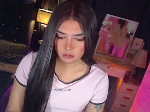 Katezorah online show from February 25, 2026, 6:50 pm