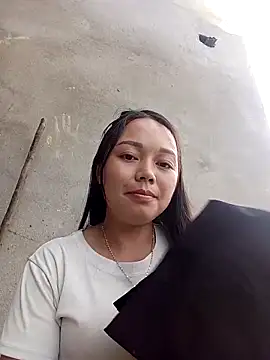 Snapshot of Rose-222 chatting on February 28, 2026, 9:10 am Rose-222 online show from February 28, 2026, 9:10 am