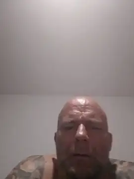 Snapshot of Jean-Pierre111 chatting on June 21, 2026, 3:31 am Jean-Pierre111 online show from June 21, 2026, 3:31 am