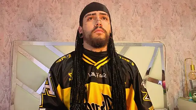 Snapshot of Benny_and_Mark chatting on February 27, 2026, 4:12 am Benny and Mark online show from February 27, 2026, 4:12 am