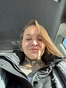 Snapshot of KishaMur chatting on February 17, 2026, 4:53 am KishaMur online show from February 17, 2026, 4:53 am