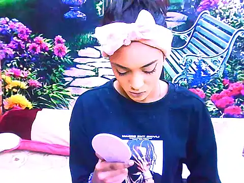 IndianPretty14u2Luv online show from May 5, 2026, 5:04 am