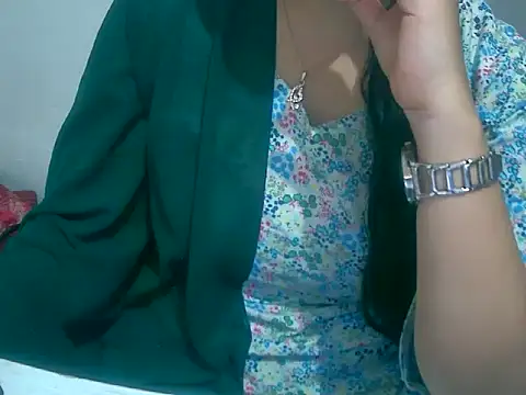 Cute Aliyaa online show from February 28, 2026, 7:53 am