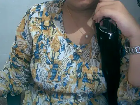 Snapshot of Cute_Aliyaa chatting on March 9, 2026, 9:02 am Cute Aliyaa online show from March 9, 2026, 9:02 am