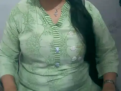 Snapshot of Cute_Aliyaa chatting on March 11, 2026, 10:54 am Cute Aliyaa online show from March 11, 2026, 10:54 am