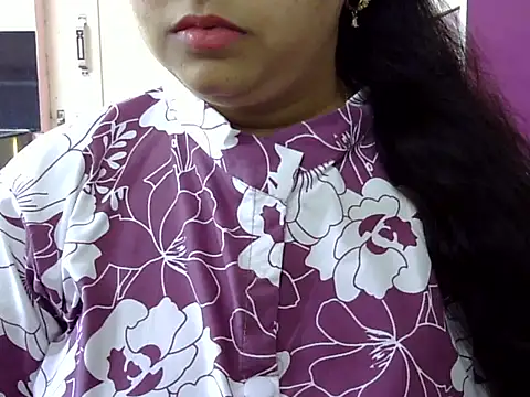 Snapshot of Cute_Aliyaa chatting on April 10, 2026, 11:15 am Cute Aliyaa online show from April 10, 2026, 11:15 am