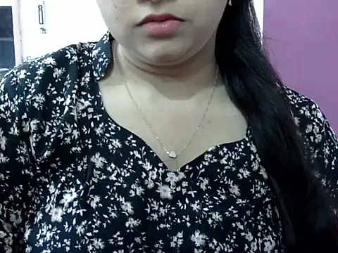 Snapshot of Cute_Aliyaa chatting on April 16, 2026, 11:44 am Cute Aliyaa online show from April 16, 2026, 11:44 am