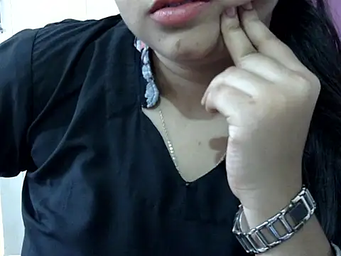 Snapshot of Cute_Aliyaa chatting on April 26, 2026, 11:52 am Cute Aliyaa online show from April 26, 2026, 11:52 am