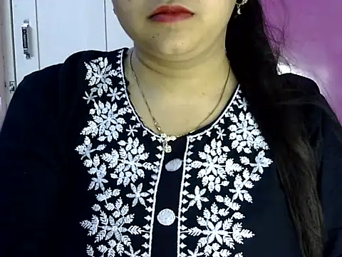 Snapshot of Cute_Aliyaa chatting on May 21, 2026, 1:51 pm Cute Aliyaa online show from May 21, 2026, 1:51 pm