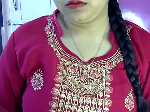 Snapshot of Cute_Aliyaa chatting on May 23, 2026, 11:03 am Cute Aliyaa online show from May 23, 2026, 11:03 am
