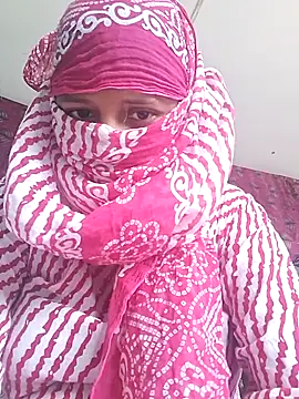 Snapshot of Riyaajii chatting on June 16, 2026, 7:33 am Riyaajii online show from June 16, 2026, 7:33 am