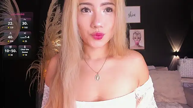 Snapshot of Isa_cortes_ chatting on May 21, 2026, 1:29 pm Isa cortes online show from May 21, 2026, 1:29 pm