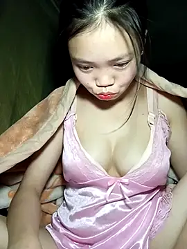 derylove  online show from February 25, 2026, 2:48 pm